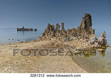 Mono Lake, Kalifornien, USA View Large Photo Image Stock Image - Mono Lake, Kalifornien, USA . Fotosearch
