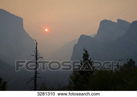 Yosemite Nationalpark, California, USA View Large Photo Image Stock Image - Yosemite Nationalpark, California, USA . Fotosearch