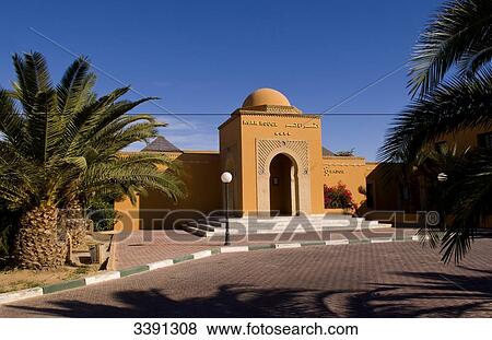 Hotel Ksar Rouge, Tozeur, Tunisia, Africa View Large Photo Image Stock Photo - Hotel Ksar Rouge, Tozeur, Tunisia, Africa . Fotosearch