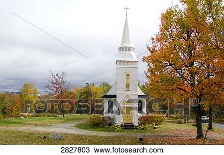Stock Image - Saint Matthew's Episcopal Church, Sugar Hill, New Hampshire, USA . Fotosearch