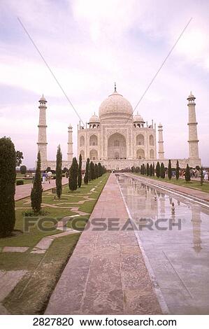 Stock Image - Taj Mahal, India . Fotosearch