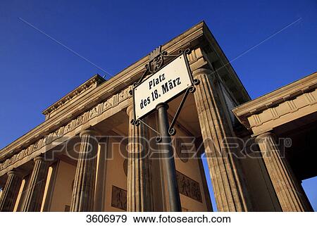 Brandenburger Tor und Platz des 18. Maerz, Berlin, Germany View Large Photo Image Stock Photo - Brandenburger Tor und Platz des 18. Maerz, Berlin, Germany . Fotosearch