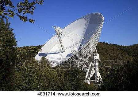 Picture - Radioteleskop Effelsberg, North Rhine-Westphalia, Germany, Europe . Fotosearch