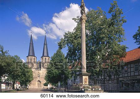 Picture - Monument in front of church, Mary's Column, St. Cyriakus Church, Duderstadt, Lower Saxony, Germany . Fotosearch