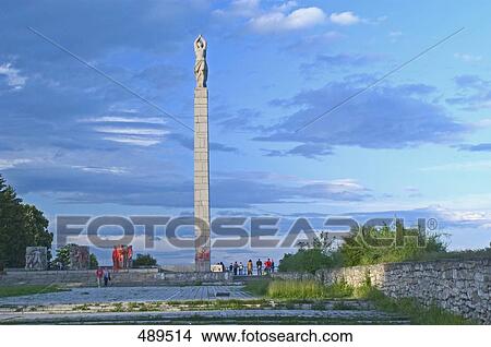 Cenotaph in castle, Vidin, Bulgaria View Large Photo Image Picture - Cenotaph in castle, Vidin, Bulgaria . Fotosearch