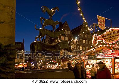 Christmas market in Bremen in the evening, Germany View Large Photo Image Stock Image - Christmas market in Bremen in the evening, Germany . Fotosearch