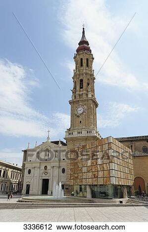 La Seo Cathedral, Plaza de la Seo, Zaragoza, Spain View Large Photo Image Stock Image - La Seo Cathedral, Plaza de la Seo, Zaragoza, Spain . Fotosearch