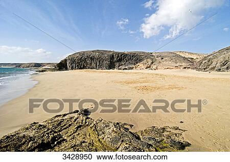 Playa del Pozo, Playas de Papagayo, Lanzarote, Spain View Large Photo Image Stock Image - Playa del Pozo, Playas de Papagayo, Lanzarote, Spain . Fotosearch