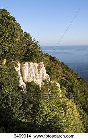 Picture - Koenigsstuhl, Ruegen, Germany, elevated view . Fotosearch