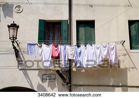 Wasche Trocknen Auf A Haus Fassade Chioggia Italien