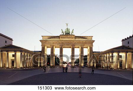 Archway lit up at dusk, Brandenburg Gate, Pariser Platz, Berlin, Germany View Large Photo Image Stock Image - Archway lit up at dusk, Brandenburg Gate, Pariser Platz, Berlin, Germany . Fotosearch