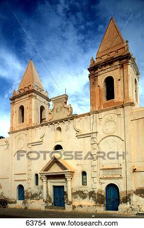 Picture - Facade of building, Djerba, Houmt Souk, Tunisia . Fotosearch