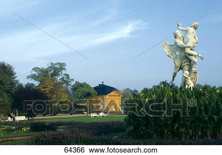 Sculpture In Garden Grosser Garten Dresden Lower Saxony