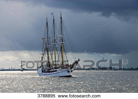 Stock Photography - Sailing ship Grossherzogin Elisabeth on the Sail 2010, Bremerhaven, Germany . Fotosearch