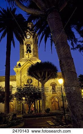 Church lit up at dusk, Iglesia de San Francisco, Puerto De La Cruz, Tenerife, Canary Islands, Spain View Large Photo Image Stock Image - Church lit up at dusk, Iglesia de San Francisco, Puerto De La Cruz, Tenerife, Canary Islands, Spain . Fotosearch
