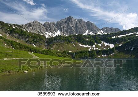 Stock Image - Traualpsee and Steinkarspitze, Nature Protection Area Vilsalpsee, Tyrol, Austria, Europe . Fotosearch
