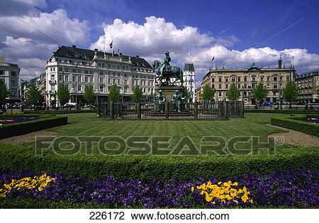 Formal garden in front of palace, Amalienborg Palace, Copenhagen, Hovedstaden, Denmark View Large Photo Image Stock Image - Formal garden in front of palace, Amalienborg Palace, Copenhagen, Hovedstaden, Denmark . Fotosearch