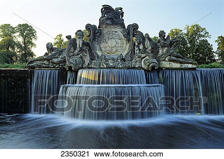 Stock Image - Fountain in palace ground, Ludwigslust Castle, Ludwigslust, Mecklenburg-Western Pomerania, Germany . Fotosearch