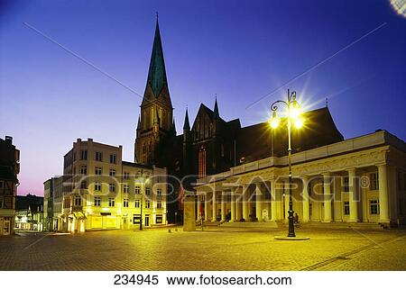 Lit up lamppost at town square, Schwerin, Mecklenburg-Western Pomerania, Germany View Large Photo Image Stock Photography - Lit up lamppost at town square, Schwerin, Mecklenburg-Western Pomerania, Germany . Fotosearch
