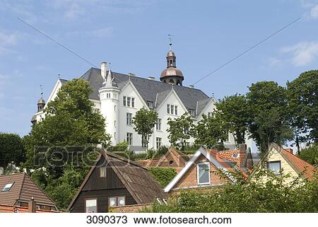 Ploen Castle, Ploen, Schleswig-Holstein, Germany View Large Photo Image Stock Image - Ploen Castle, Ploen, Schleswig-Holstein, Germany . Fotosearch