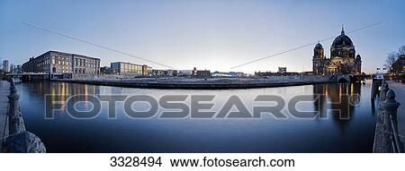 Picture - View over the Spree on the Palace Square, Berlin, Germany . Fotosearch