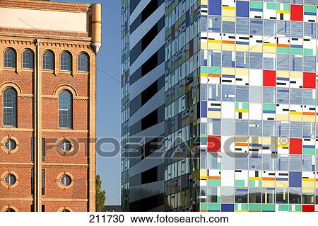 Stock Image - Office buildings in city, Media Harbour, Dusseldorf, North Rhine-Westphalia, Germany . Fotosearch