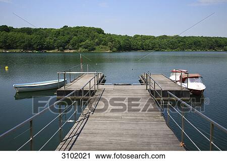 Sea in Baerler Busch, Moers, North Rhine-Westphalia, Germany View Large Photo Image Stock Image - Sea in Baerler Busch, Moers, North Rhine-Westphalia, Germany . Fotosearch