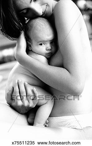 Caucasian Mom - NUDE BABY WITH MOM, CLOSE UP Stock Photography