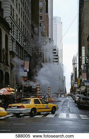 Street scene in Manhattan View Large Photo Image Stock Photography - Street scene in Manhattan. Fotosearch