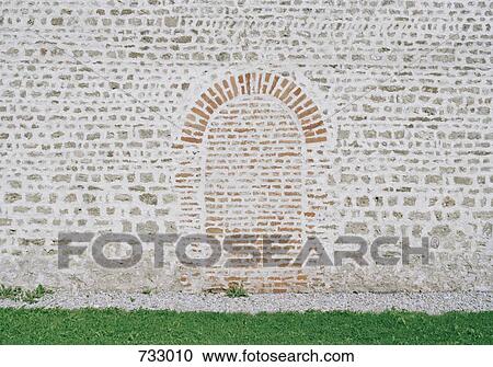 Stock Image - Bricked up doorway. Fotosearch