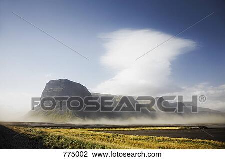 Mount Lomagnupur, Nupsvotn, Iceland View Large Photo Image Stock Image - Mount Lomagnupur, Nupsvotn, Iceland. Fotosearch