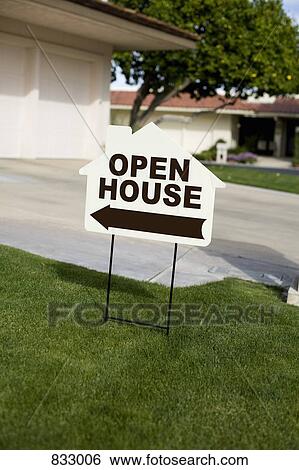 Stock Photograph - An OPEN HOUSE sign. Fotosearch