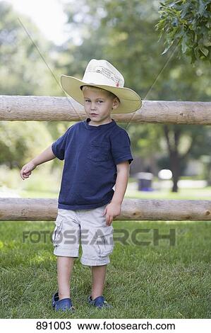 little boy cowboy hat