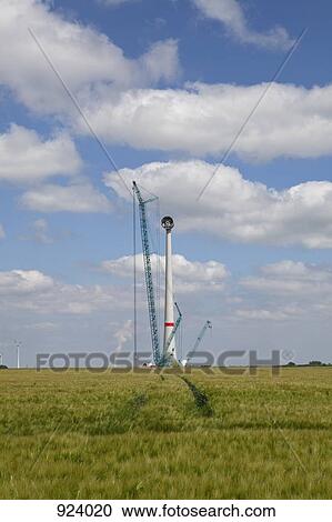 Stock Image - The construction of a wind turbine. Fotosearch