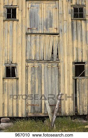 An old wooden barn View Large Photo Image Stock Image - An old wooden barn. Fotosearch