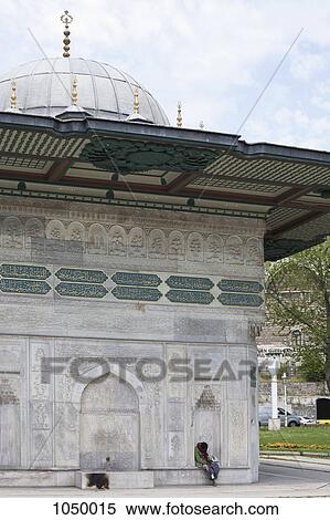 A homeless man resting in the alcove of a building in an Istanbul park View Large Photo Image Stock Photography - A homeless man resting in the alcove of a building in an Istanbul park. Fotosearch