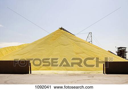 Sulphur depot in Long Beach, California View Large Photo Image Stock Image - Sulphur depot in Long Beach, California. Fotosearch