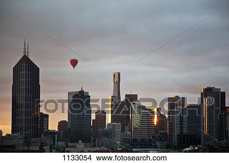 Melbourne skyline, dusk View Large Photo Image Picture - Melbourne skyline, dusk. Fotosearch