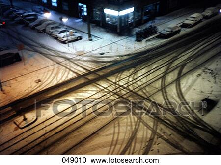 city intersection at night View Large Photo Image Stock Image - city intersection at night. Fotosearch