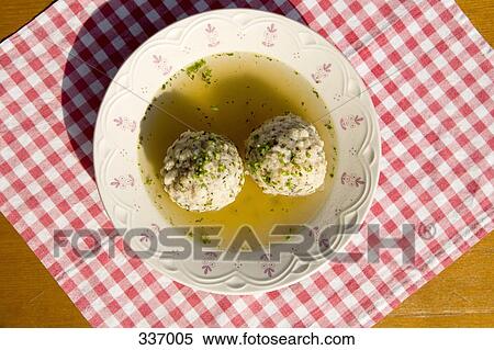 Stock Photography - Meatballs and gravy. Fotosearch