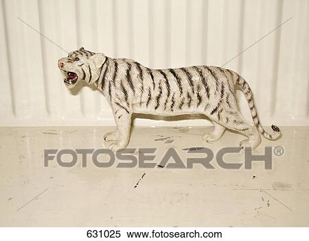 A statue of a white tiger View Large Photo Image Stock Photography - A statue of a white tiger. Fotosearch