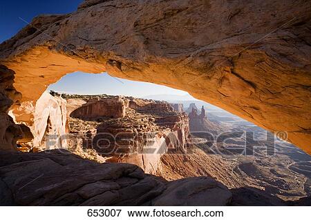Mesa Arch, Canyonlands National Park, Utah View Large Photo Image Stock Photo - Mesa Arch, Canyonlands National Park, Utah. Fotosearch