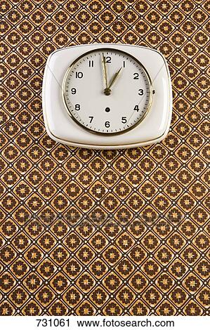 A 壁時計 待つ 壁紙をパターン装飾した ストックイメージ 731061