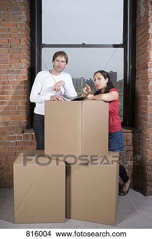 Picture - Moving apartment. Fotosearch