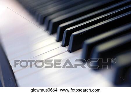 Picture - Piano keyboard, close-up. Fotosearch