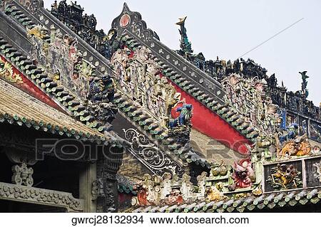 Picture - Sculptures on the roof, Chen Clan Academy, Guangzhou, Guangdong Province, China. Fotosearch