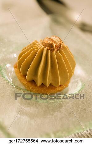 Picture - Close-up of a cream tart. Fotosearch