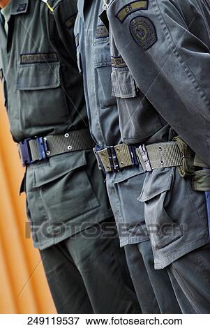 的, 三, 警察, 站立, 在一行中