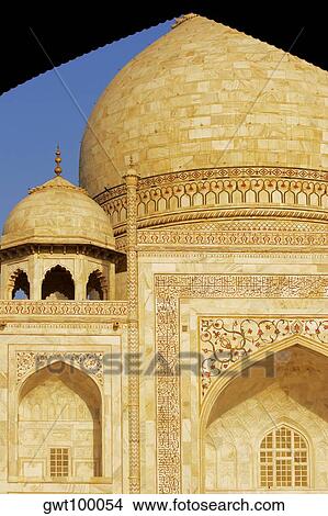 Picture - Monument seen through an arch, Taj Mahal, Agra, Uttar Pradesh, India. Fotosearch