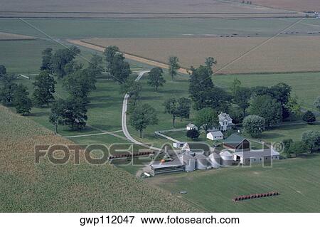 Ohio wheat fields and farm View Large Photo Image Stock Photo - Ohio wheat fields and farm. Fotosearch
